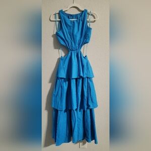 Mable Women’s sleeveless cutout tiered maxi dress size small